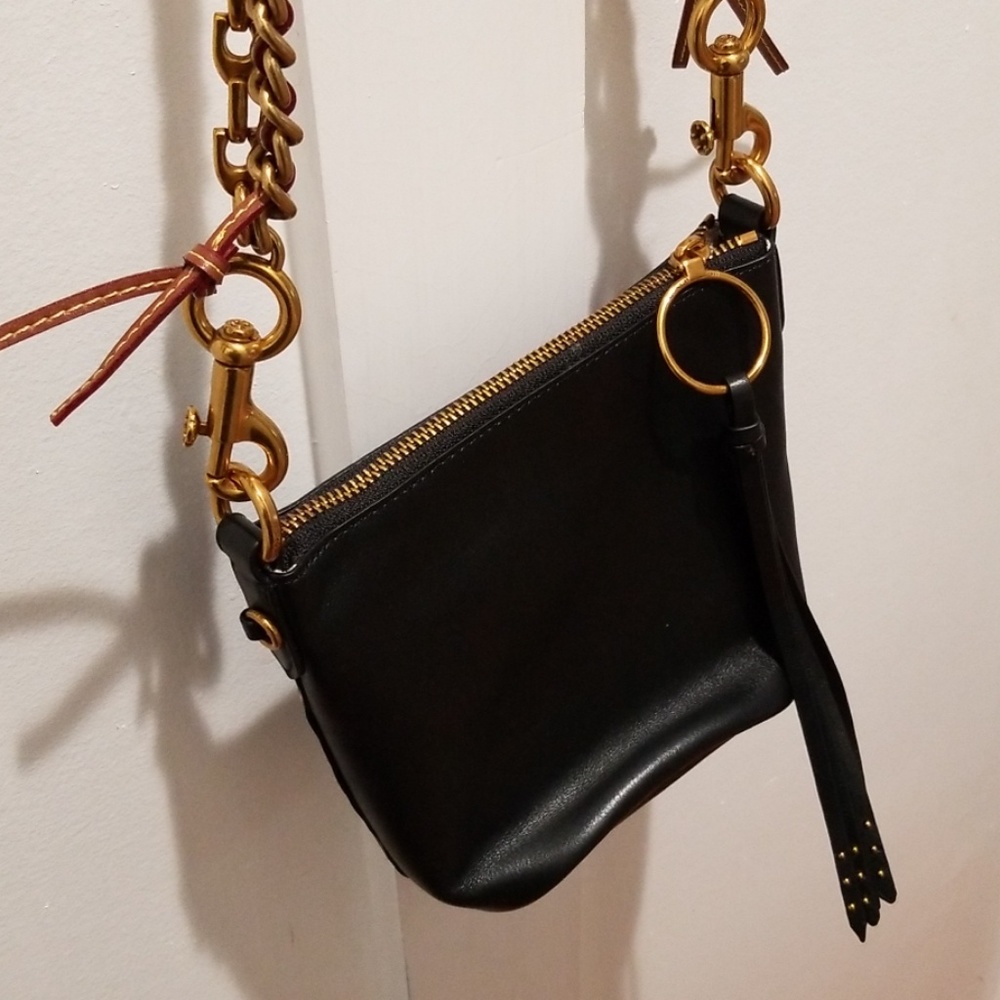 💥Coach mini crossbody bag black.  Fabulous! - Picture 4 of 10